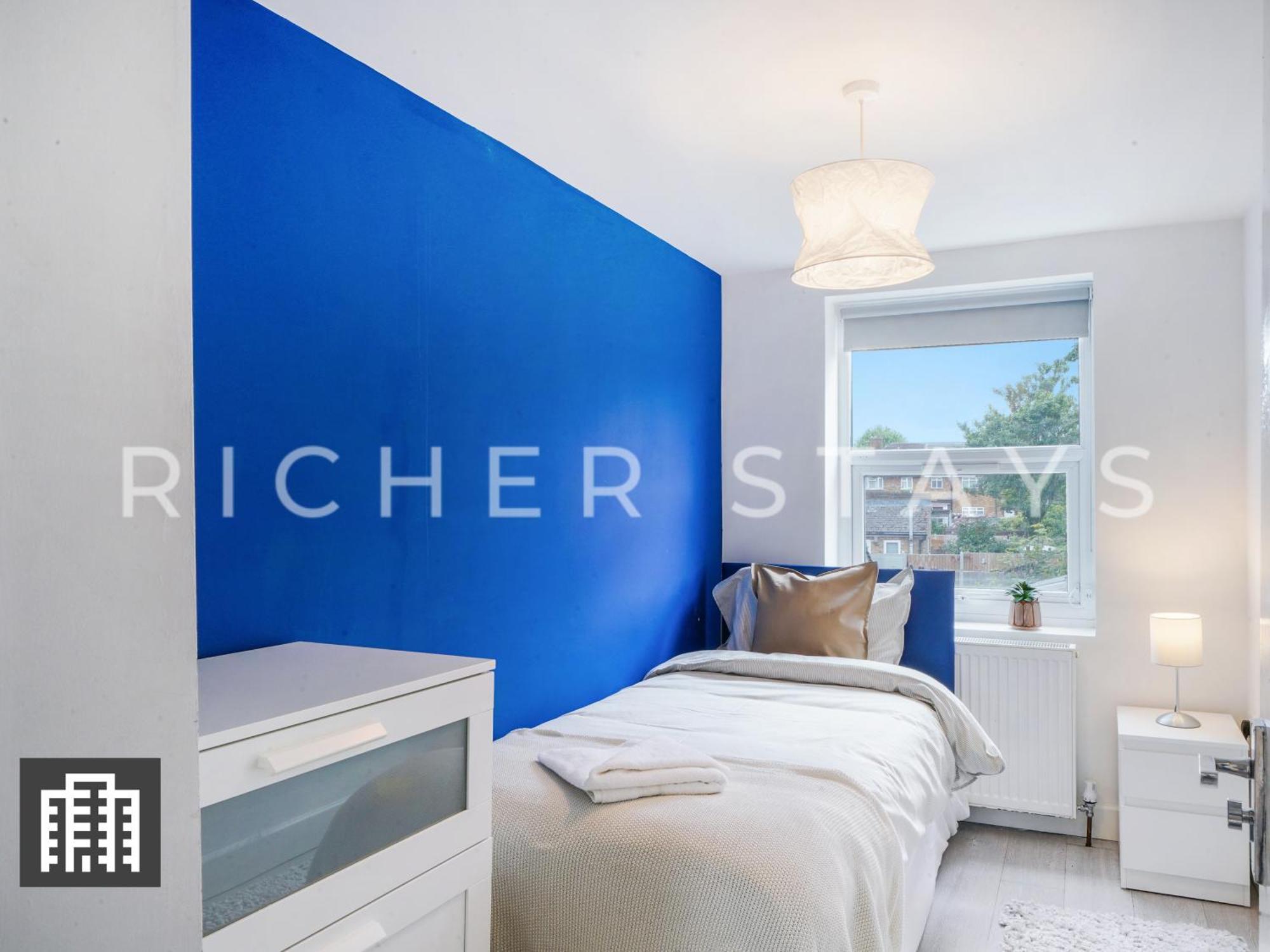Large Home For Contractors & Families - Garden & Amenities Londres Exterior foto